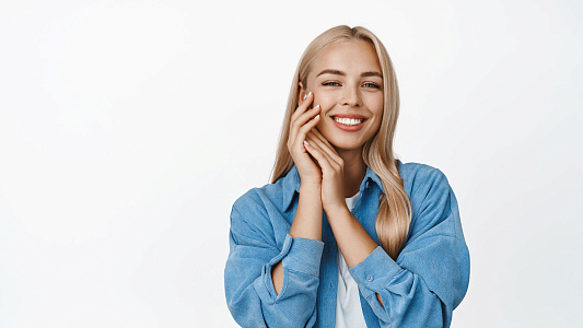 Первичный прием гинеколога-хирурга в MD GROUP Лахта за 3500 рублей